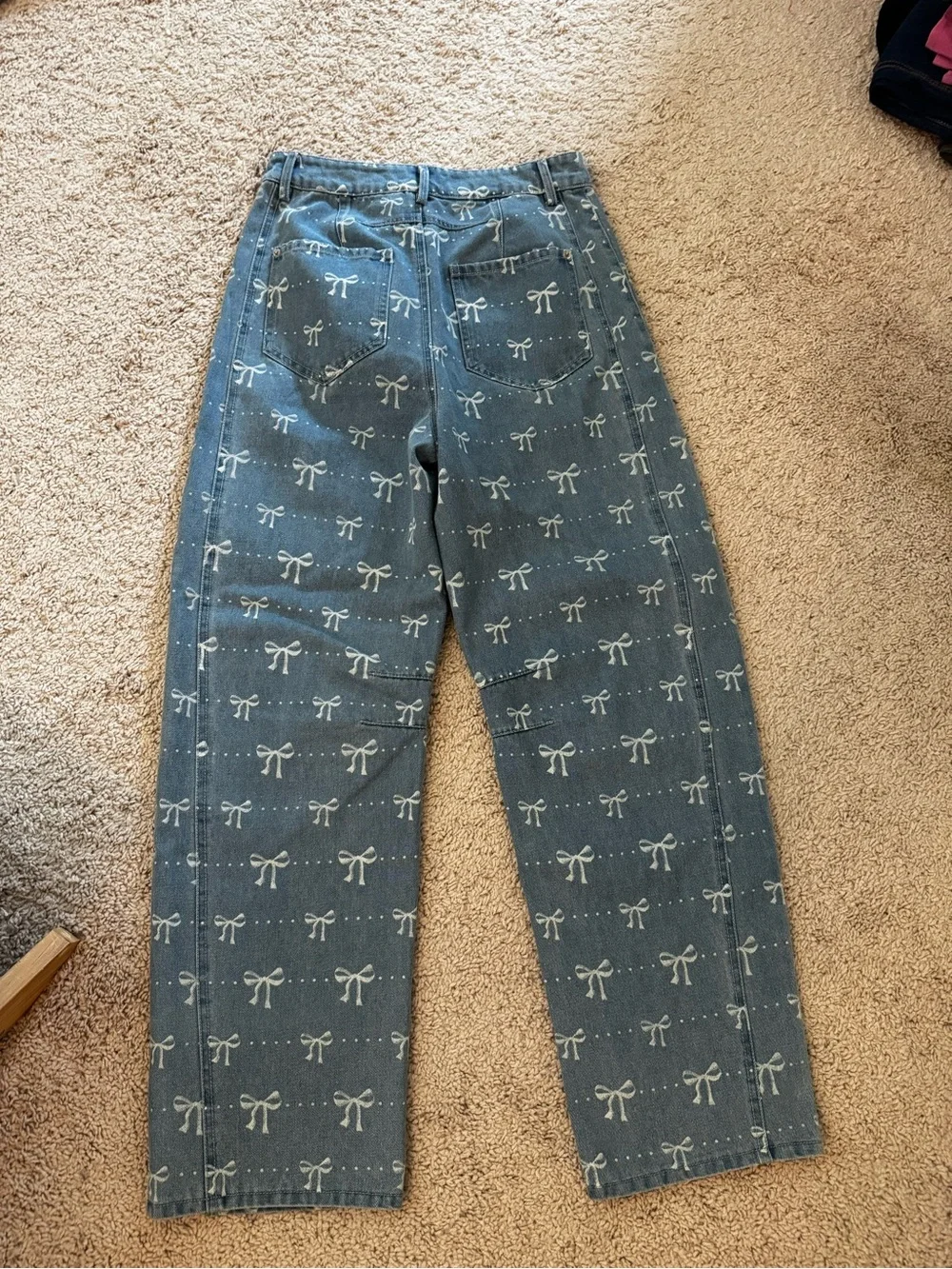 NWT entro Light Blue Denim Jeans with White Bow Print